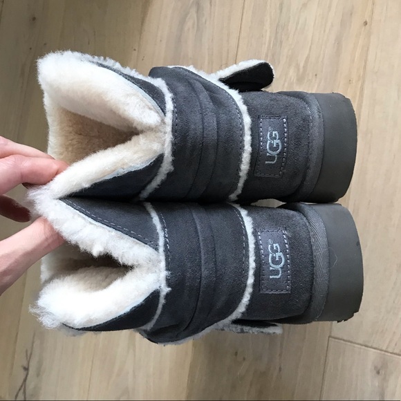 mini spill seam bow boot